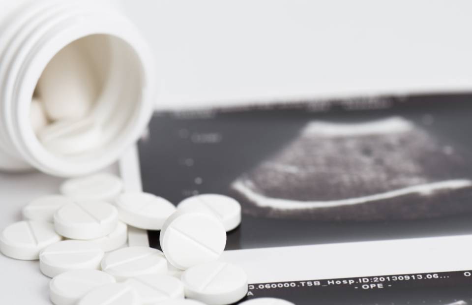 Die Abtreibungspille Mifegyne Pro Femina E V